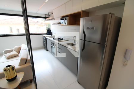 Sala / Cozinha de apartamento para alugar com 2 quartos, 53m² em Vila Gustavo, São Paulo