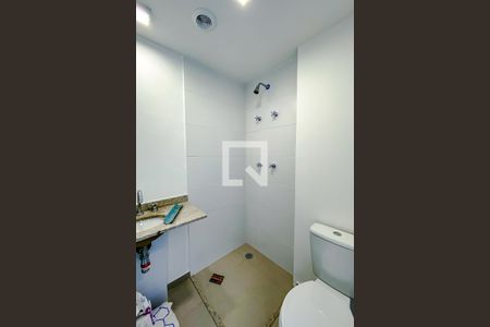 Banheiro de kitnet/studio para alugar com 1 quarto, 25m² em Vila Mariana, São Paulo