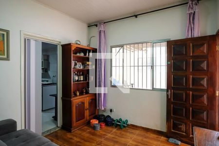 Casa à venda com 139m², 4 quartos e 2 vagasSala