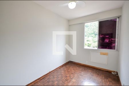 Quarto 1 de apartamento à venda com 4 quartos, 130m² em Grajaú, Rio de Janeiro