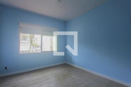 Sala de casa para alugar com 2 quartos, 80m² em Santa Maria Goretti, Porto Alegre