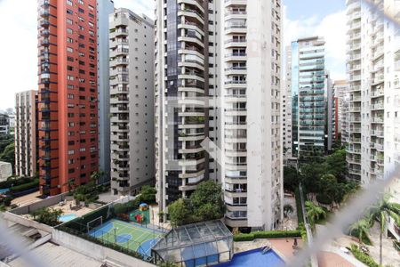 Vista de apartamento para alugar com 3 quartos, 124m² em Itaim Bibi, São Paulo