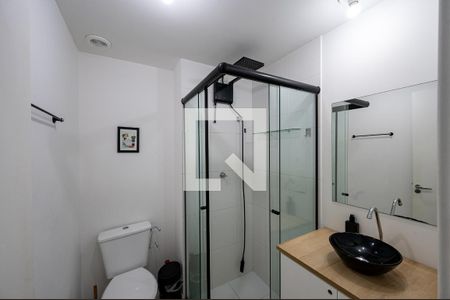 Banheiro Social de kitnet/studio para alugar com 1 quarto, 28m² em Mirandópolis, São Paulo