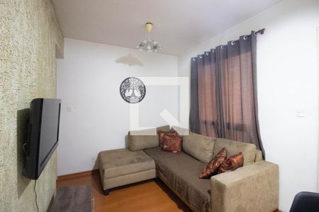 Sala de apartamento para alugar com 2 quartos, 42m² em Vila Carmosina, São Paulo