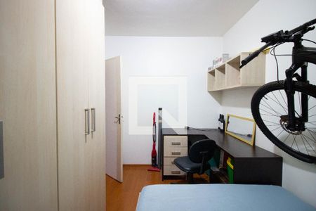 Quarto 1 de apartamento para alugar com 2 quartos, 42m² em Vila Carmosina, São Paulo