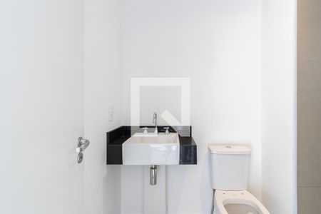 Banheiro de kitnet/studio à venda com 1 quarto, 23m² em Vila Olímpia, São Paulo