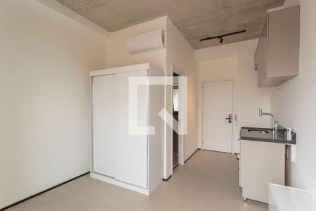 Sala/Quarto de kitnet/studio para alugar com 1 quarto, 23m² em Vila Olímpia, São Paulo