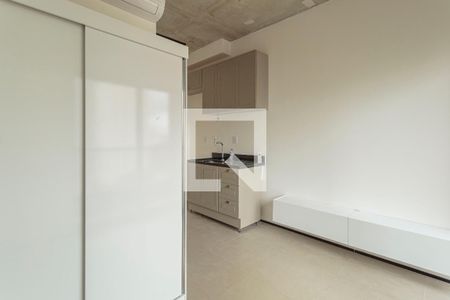 Sala/Quarto de kitnet/studio para alugar com 1 quarto, 23m² em Vila Olímpia, São Paulo