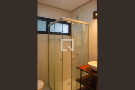 Banheiro de apartamento para alugar com 1 quarto, 38m² em Espírito Santo, Porto Alegre