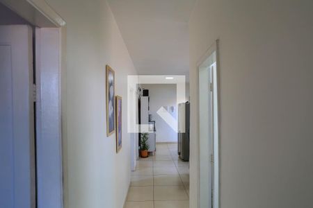 Corredor de apartamento à venda com 3 quartos, 95m² em Colégio Batista, Belo Horizonte