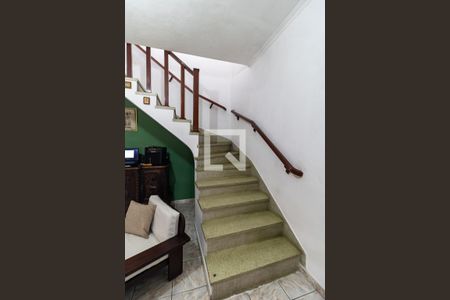 Escada de casa à venda com 4 quartos, 150m² em Vila Santo Estefano, São Paulo