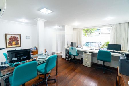 Sala de casa de condomínio para alugar com 3 quartos, 140m² em Indianópolis, São Paulo