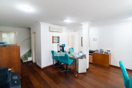 Sala de casa de condomínio à venda com 3 quartos, 140m² em Indianópolis, São Paulo