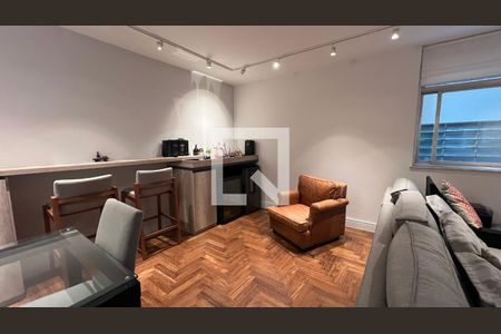 Sala de apartamento à venda com 3 quartos, 140m² em Paraíso, São Paulo