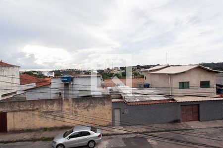 Vista do Quarto 1 de casa para alugar com 2 quartos, 50m² em Piratininga, Belo Horizonte