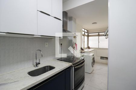 Apartamento à venda com 84m², 3 quartos e 1 vaga Apartamento à venda com 84m², 3 quartos e 1 vagaCozinha e Área de Serviço