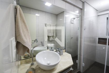 Apartamento à venda com 84m², 3 quartos e 1 vaga Apartamento à venda com 84m², 3 quartos e 1 vagaBanheiro