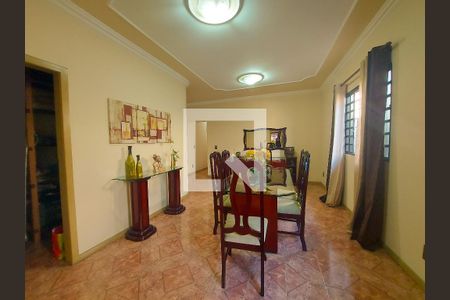 Sala 2 de casa à venda com 3 quartos, 360m² em Alvorada, Contagem