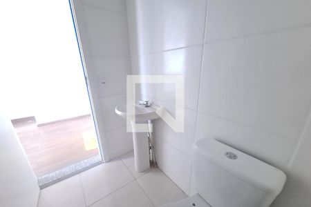 Banheiro de apartamento para alugar com 1 quarto, 24m² em Vila Prudente, São Paulo