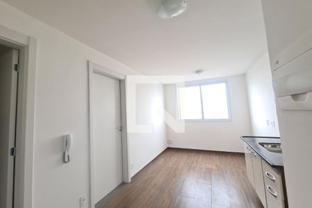 Sala e Cozinha de apartamento para alugar com 1 quarto, 24m² em Vila Prudente, São Paulo