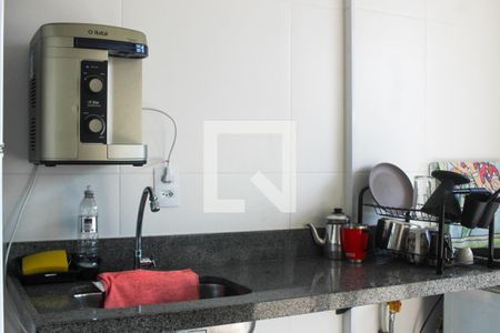 Cozinha de apartamento à venda com 2 quartos, 38m² em Veleiros, São Paulo