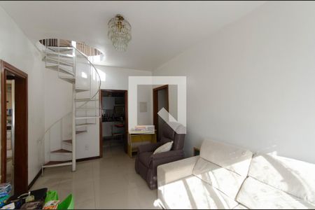 Sala 1 de apartamento para alugar com 2 quartos, 116m² em Nonoai, Porto Alegre