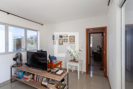 Sala 2 de apartamento à venda com 4 quartos, 195m² em Itapoã, Belo Horizonte
