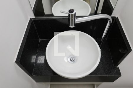 Lavabo de apartamento para alugar com 1 quarto, 45m² em Santana, São Paulo