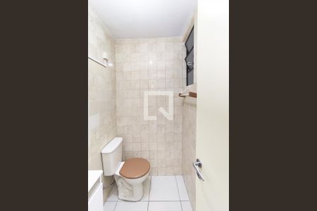 Banheiro de apartamento para alugar com 1 quarto, 58m² em Rio Branco, Novo Hamburgo