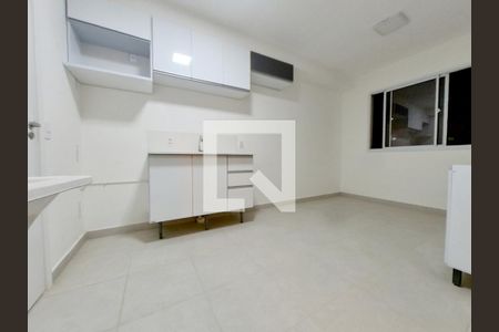 Sala/Cozinha de apartamento à venda com 2 quartos, 33m² em Piqueri, São Paulo