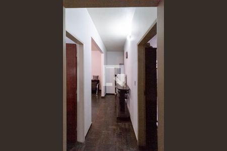 Casa 1 - Corredor de casa à venda com 3 quartos, 130m² em Santa Terezinha, Belo Horizonte