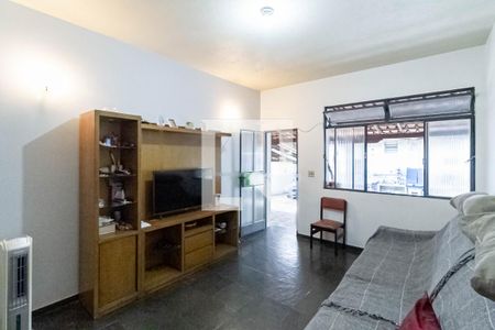 Casa 1 - Sala de casa à venda com 3 quartos, 130m² em Santa Terezinha, Belo Horizonte