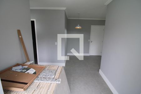 Sala / Cozinha de apartamento para alugar com 2 quartos, 42m² em Vila Guaca, São Paulo