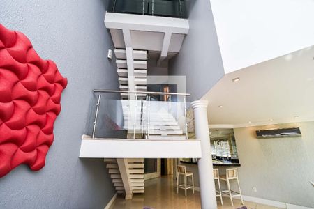 Escada de casa de condomínio para alugar com 4 quartos, 207m² em Ecoville, Porto Alegre