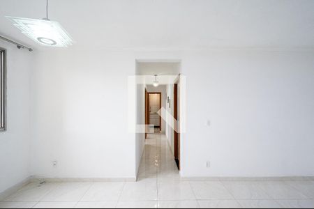 Sala de apartamento para alugar com 2 quartos, 60m² em Conjunto Residencial Jardim Canaã, São Paulo
