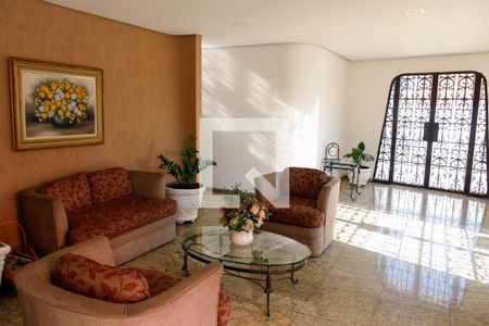 Apartamento à venda com 138m², 4 quartos e 2 vagas Apartamento à venda com 138m², 4 quartos e 2 vagasHall de entrada