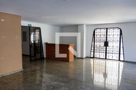 Apartamento à venda com 138m², 4 quartos e 2 vagas Apartamento à venda com 138m², 4 quartos e 2 vagasHall de entrada