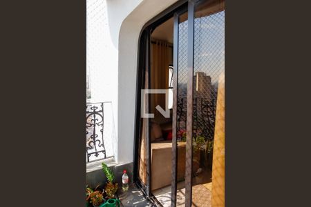 Apartamento à venda com 138m², 4 quartos e 2 vagas Apartamento à venda com 138m², 4 quartos e 2 vagasSacada