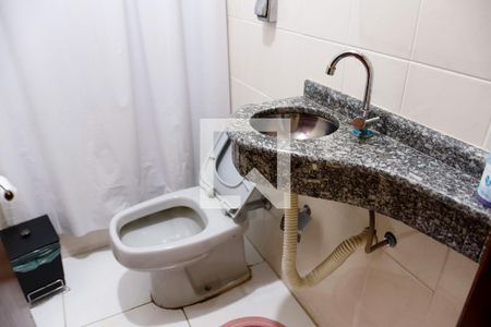 Apartamento à venda com 138m², 4 quartos e 2 vagas Apartamento à venda com 138m², 4 quartos e 2 vagasBanheiro 2