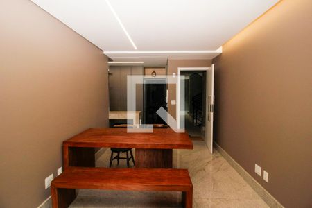 Sala  de apartamento para alugar com 3 quartos, 120m² em Santo Antônio, Belo Horizonte