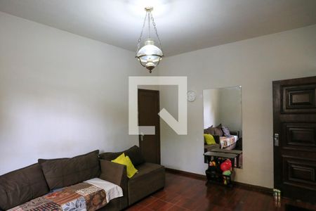 Sala de casa à venda com 3 quartos, 470m² em Boa Vista, Belo Horizonte