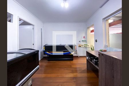 Casa à venda com 106m², 2 quartos e 1 vagaSala