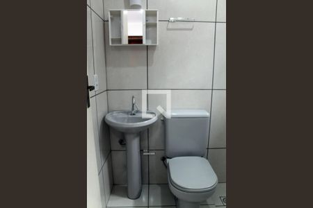 Banheiro de apartamento para alugar com 1 quarto, 42m² em São João Batista, São Leopoldo