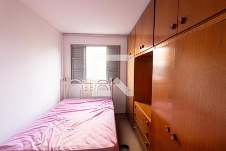 Quarto 2 de apartamento para alugar com 3 quartos, 67m² em Santa Cândida, Curitiba