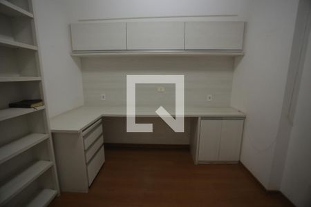 quarto 1 de apartamento para alugar com 3 quartos, 105m² em Buritis, Belo Horizonte