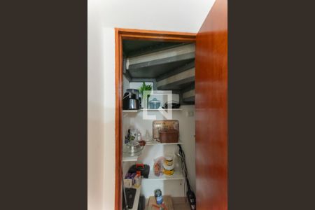 Armário da Escada de casa de condomínio à venda com 3 quartos, 90m² em Jardim Ipaussurama, Campinas