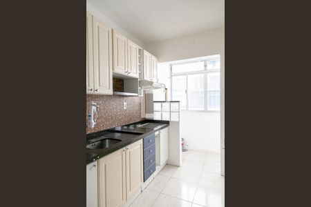 Cozinha de apartamento à venda com 2 quartos, 62m² em Nonoai, Porto Alegre