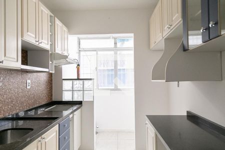 Cozinha de apartamento à venda com 2 quartos, 62m² em Nonoai, Porto Alegre