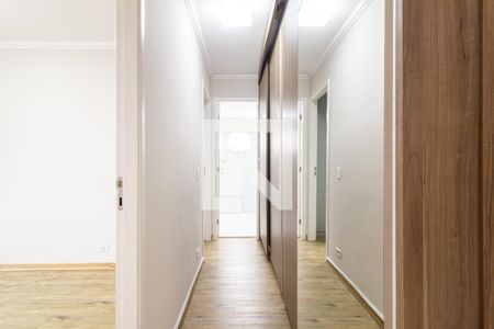 Corredor de apartamento para alugar com 2 quartos, 67m² em Indianópolis, São Paulo