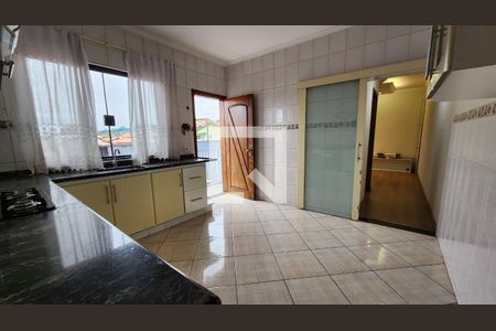 Cozinha de casa à venda com 3 quartos, 218m² em Vila Maringa, Jundiaí